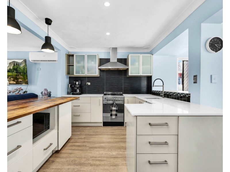 10 Stutz Place, Ingleburn NSW 2565