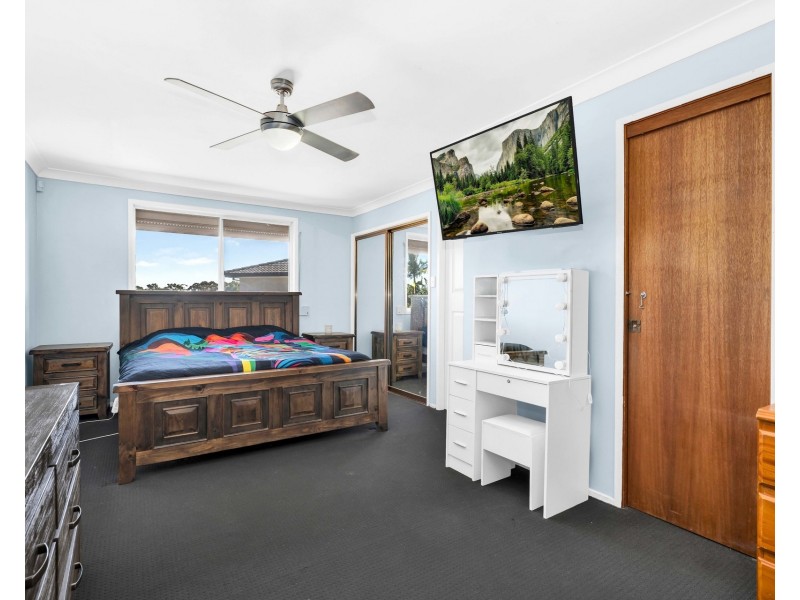 10 Stutz Place, Ingleburn NSW 2565