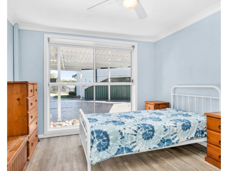 10 Stutz Place, Ingleburn NSW 2565