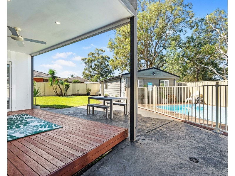 10 Stutz Place, Ingleburn NSW 2565