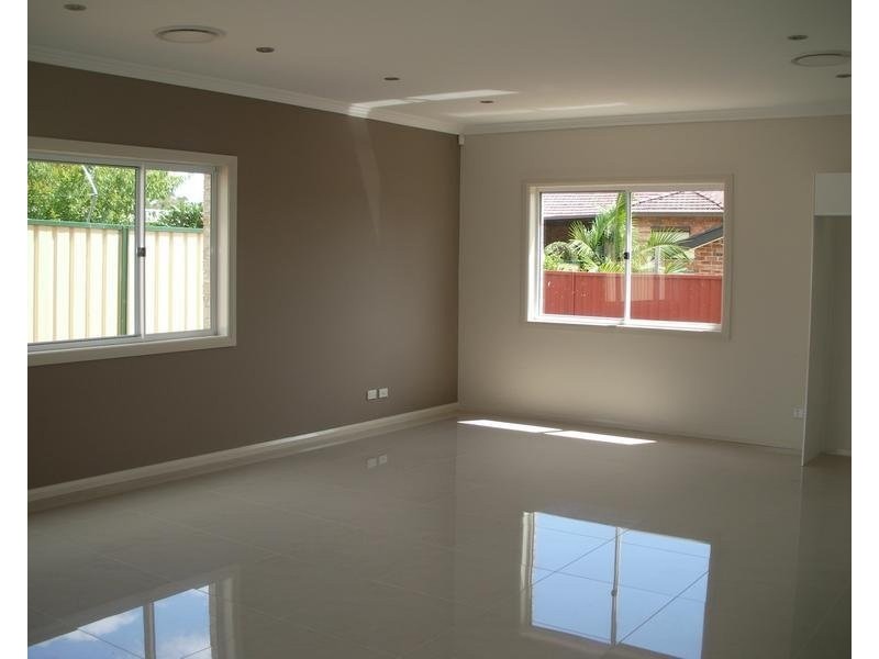 323A Elizabeth Drive, Mount Pritchard NSW 2170