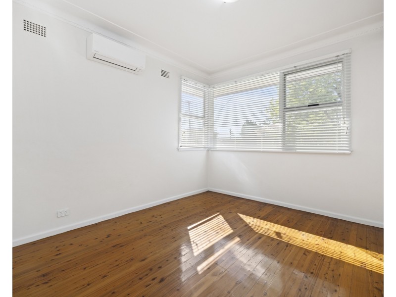 6 Reilly Street, Liverpool NSW 2170