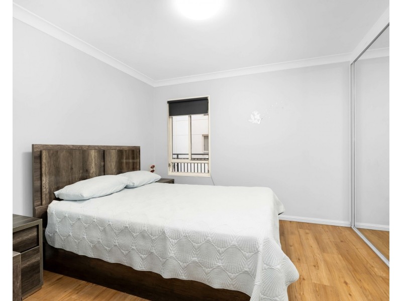 8/9 Elizabeth Street, Liverpool NSW 2170