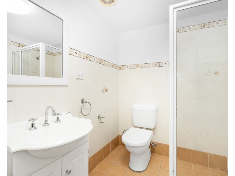 8/9 Elizabeth Street, Liverpool NSW 2170