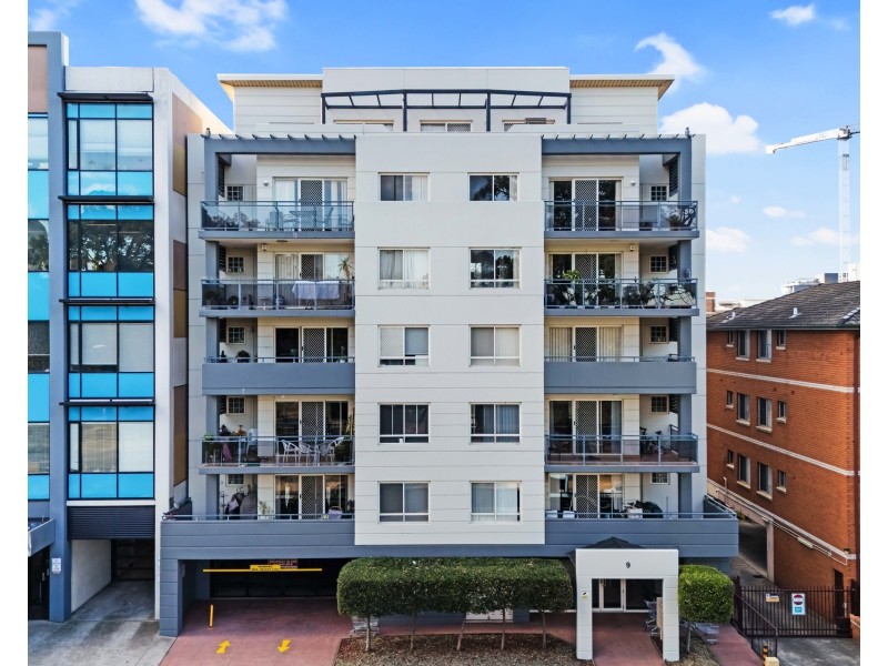 8/9 Elizabeth Street, Liverpool NSW 2170