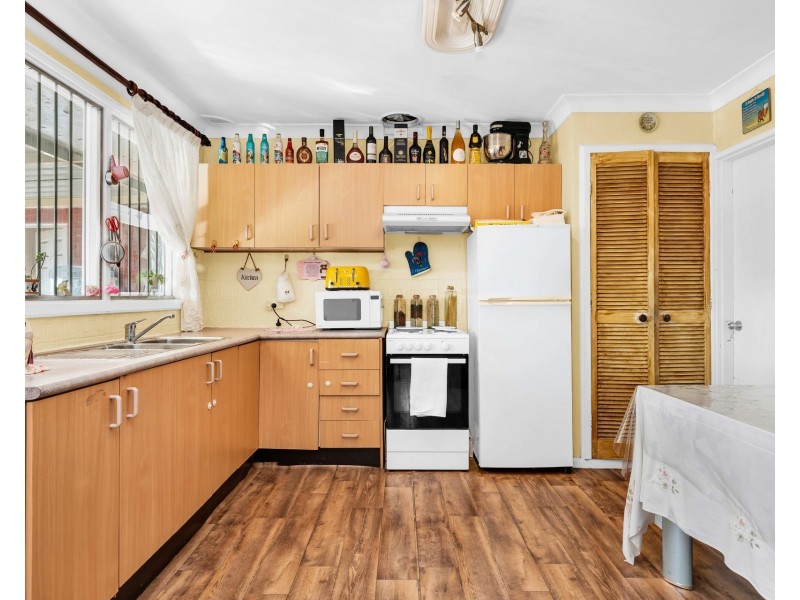25 Vincent Avenue, Liverpool NSW 2170