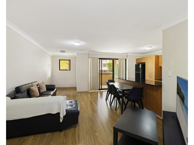 26/12-20 Lachlan Street, Liverpool NSW 2170