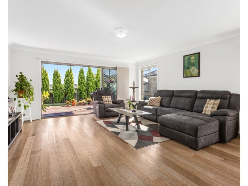 31 Grenada Road, Glenfield NSW 2167