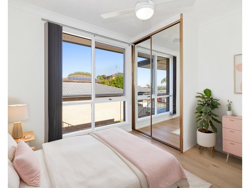 10 Colonial Place, Casula NSW 2170