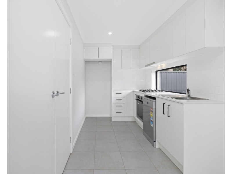 9b Lewis Road, Liverpool NSW 2170