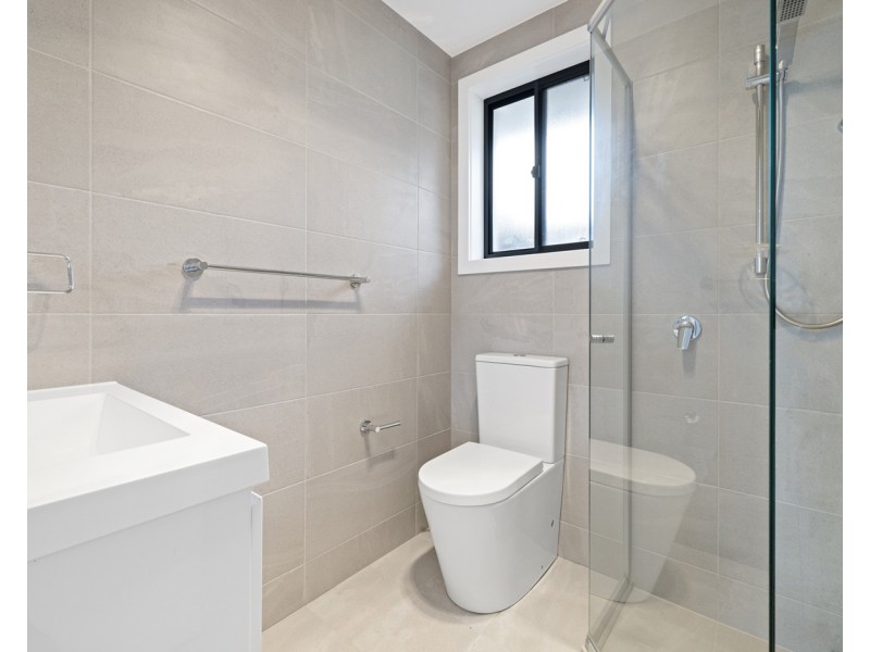 9b Lewis Road, Liverpool NSW 2170