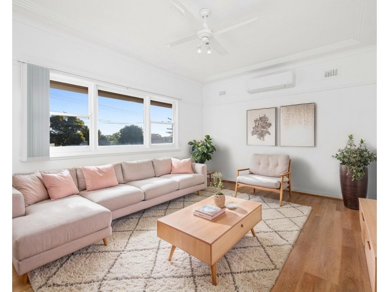 96 Canterbury Road, Glenfield NSW 2167