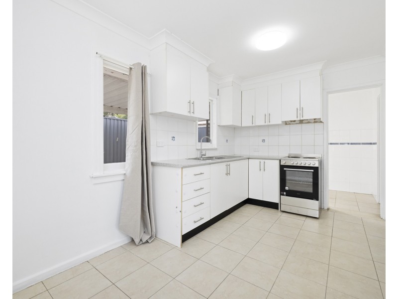 70 Strickland Crescent, Ashcroft NSW 2168