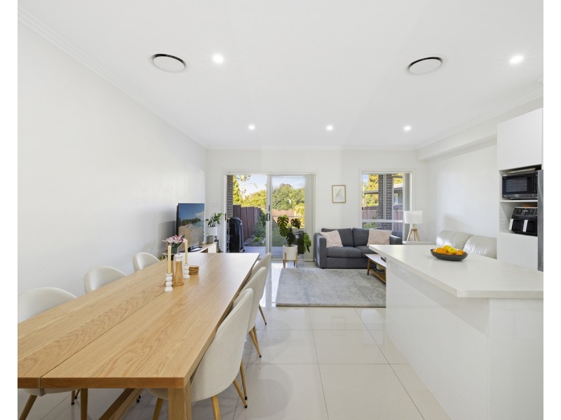 14b Brain Avenue, Lurnea NSW 2170