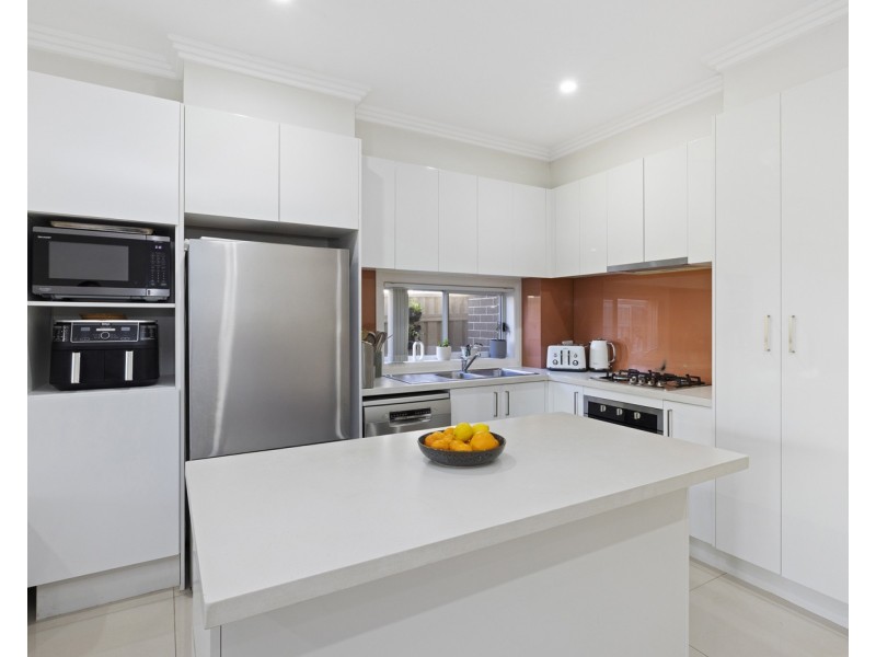 14b Brain Avenue, Lurnea NSW 2170