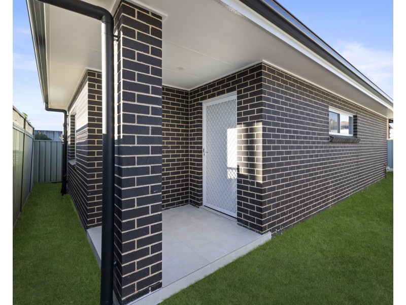 21A O’Neile Crescent, Lurnea NSW 2170