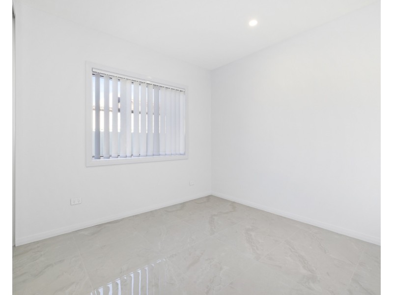 21A O’Neile Crescent, Lurnea NSW 2170