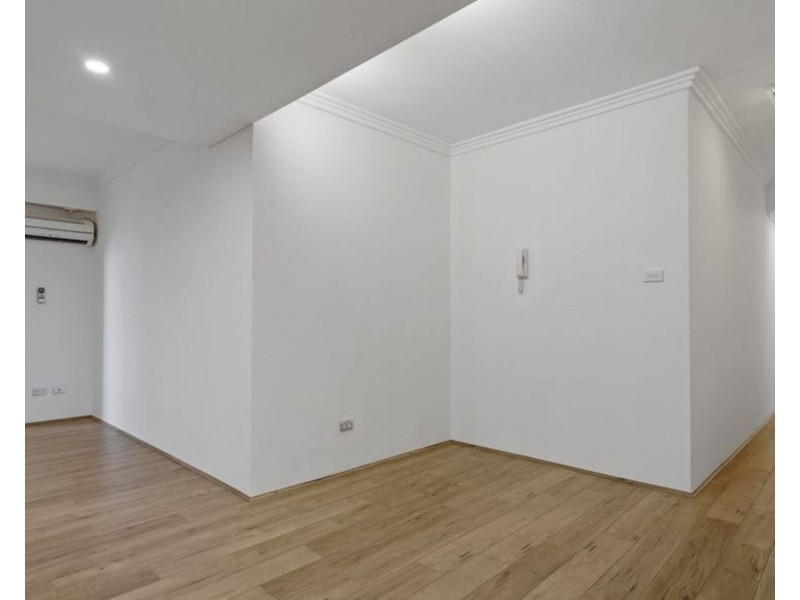 11/22-24 Goulburn Street, Liverpool NSW 2170