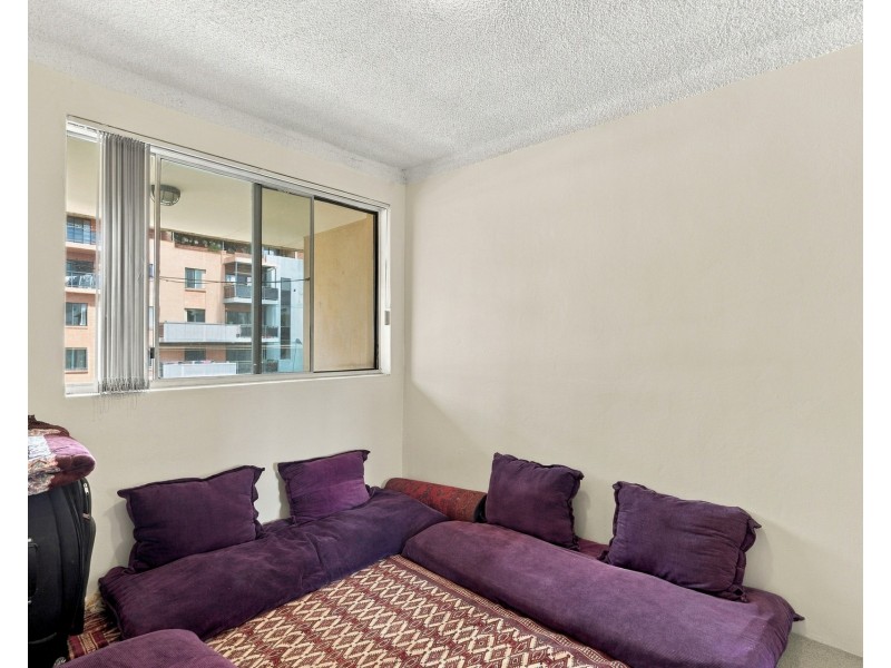8/15 George Street, Liverpool NSW 2170