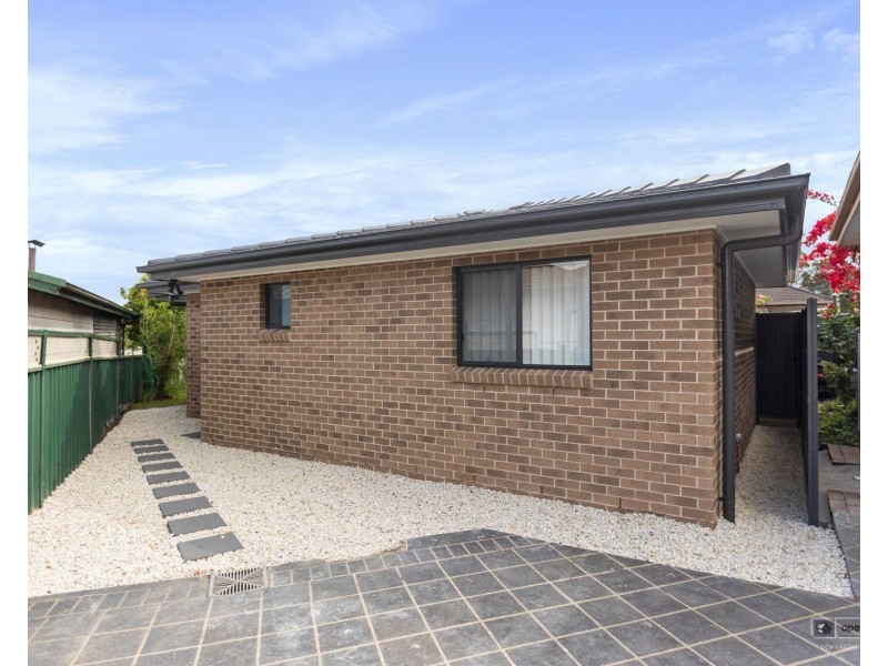 11a Hitter Avenue, Casula NSW 2170