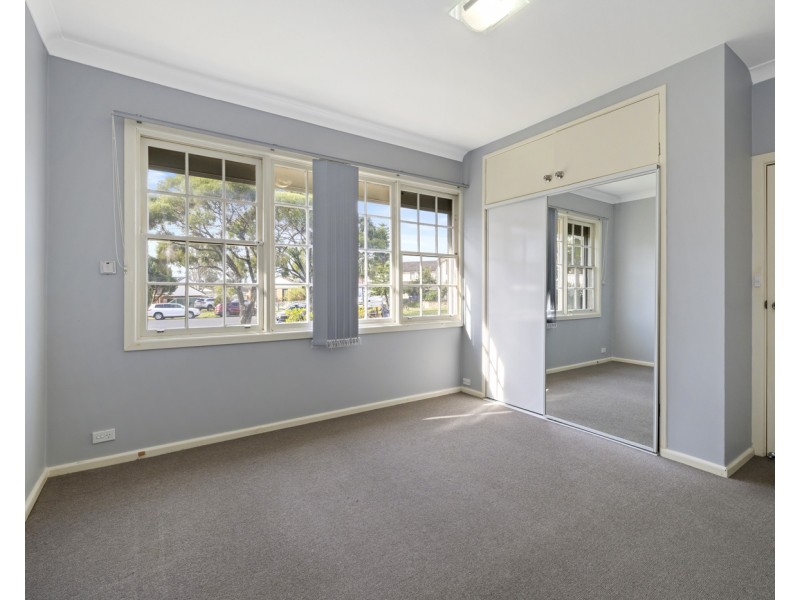 9 Falcon Place, Ingleburn NSW 2565
