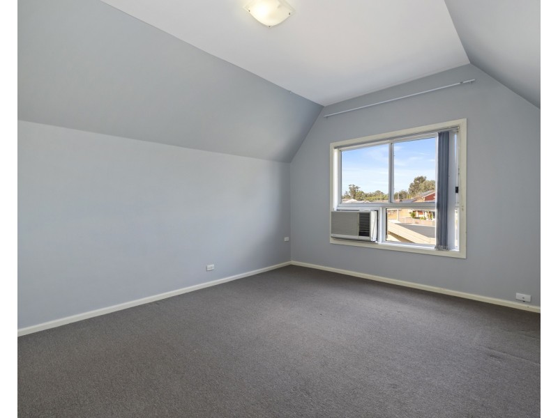 9 Falcon Place, Ingleburn NSW 2565