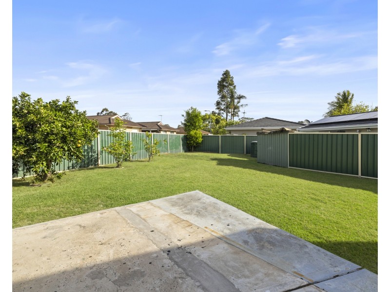9 Falcon Place, Ingleburn NSW 2565