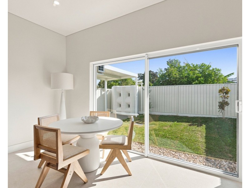 4/4 Glenwari Street, Sadleir NSW 2168