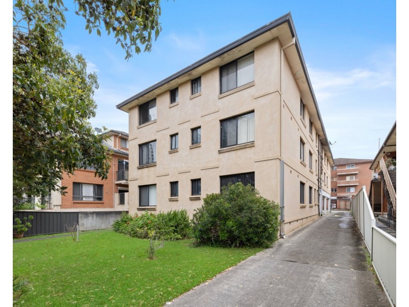 2/103 Castlereagh Street, Liverpool NSW 2170