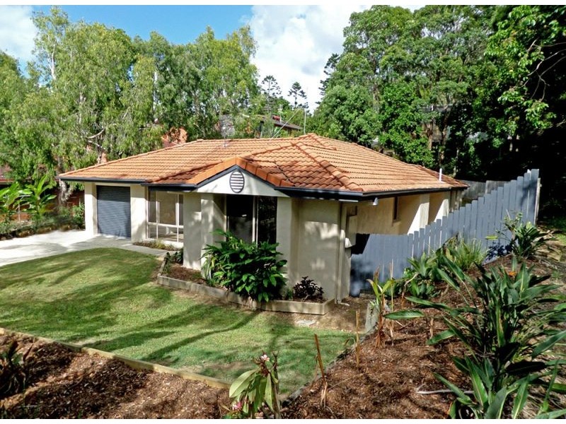81 Rajah Road, Ocean Shores NSW 2483