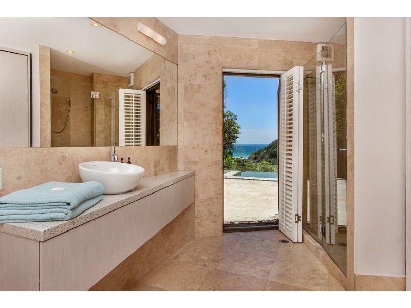 4 Palm Valley Drive, Byron Bay NSW 2481