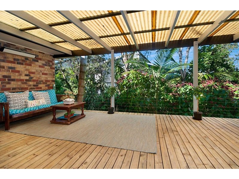 12 Hakea Crescent, Suffolk Park NSW 2481