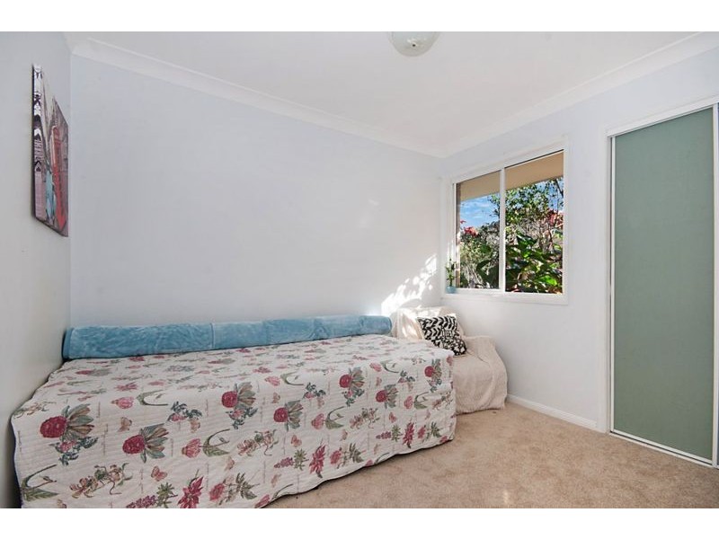 12 Hakea Crescent, Suffolk Park NSW 2481