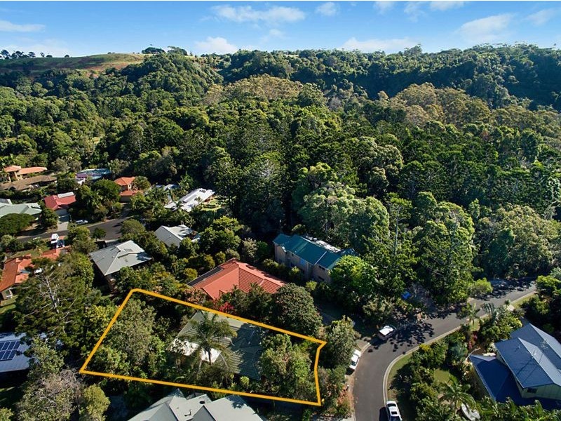 12 Hakea Crescent, Suffolk Park NSW 2481