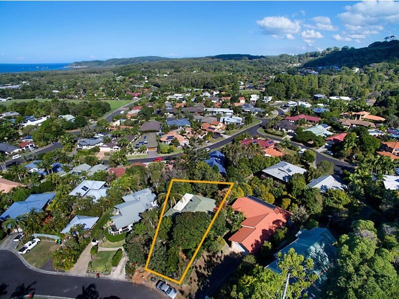 12 Hakea Crescent, Suffolk Park NSW 2481