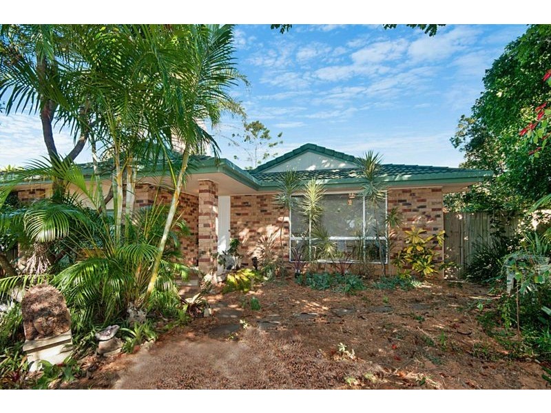 12 Hakea Crescent, Suffolk Park NSW 2481