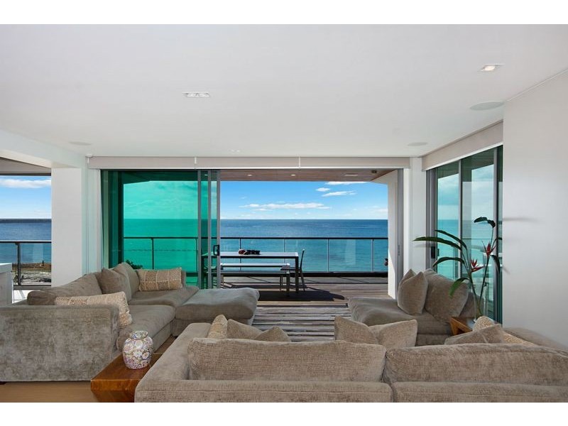 2/6 Ocean Street, Yamba NSW 2464