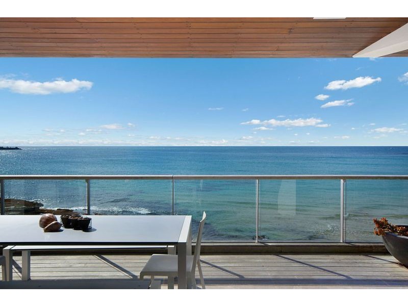 2/6 Ocean Street, Yamba NSW 2464