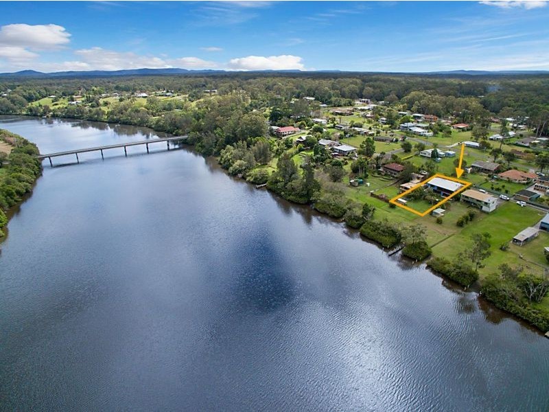 30 River Lane, Woombah NSW 2469