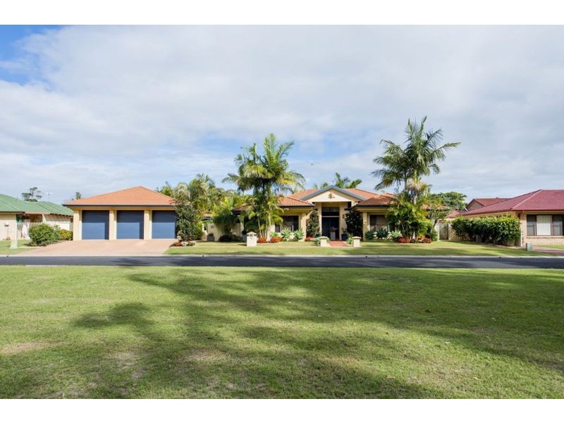 10 Conrad Place, Iluka NSW 2466