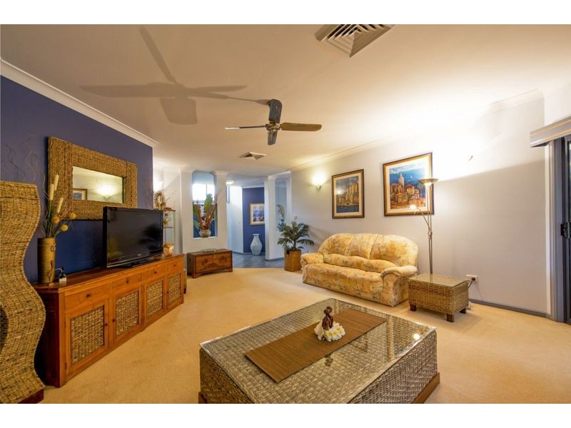 10 Conrad Place, Iluka NSW 2466