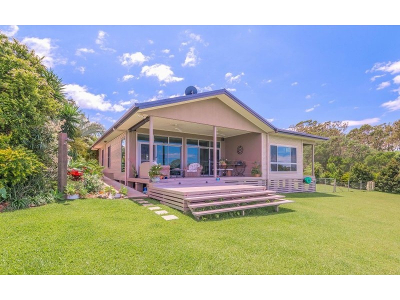304 Iluka Road, Woombah NSW 2469