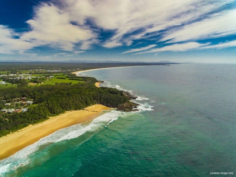 151 Diamond Beach Road, Red Head NSW 2430