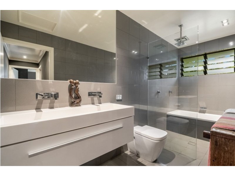 283 Tyagarah Rd, Myocum NSW 2481