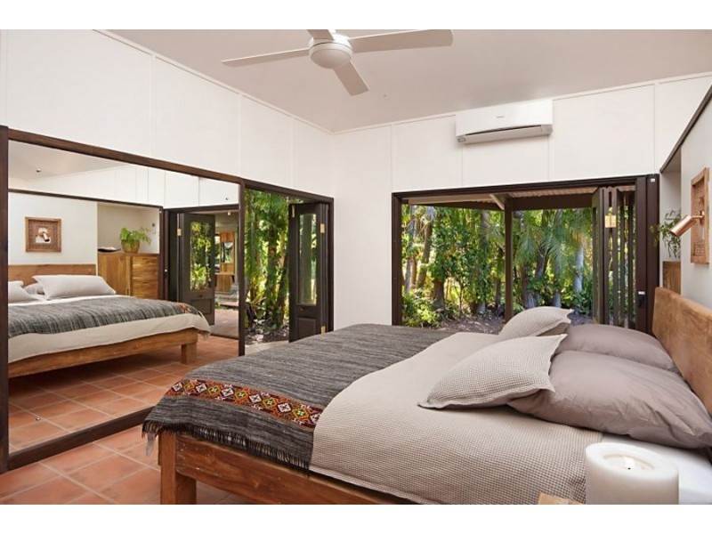 19 Taylors Lane, Ewingsdale NSW 2481