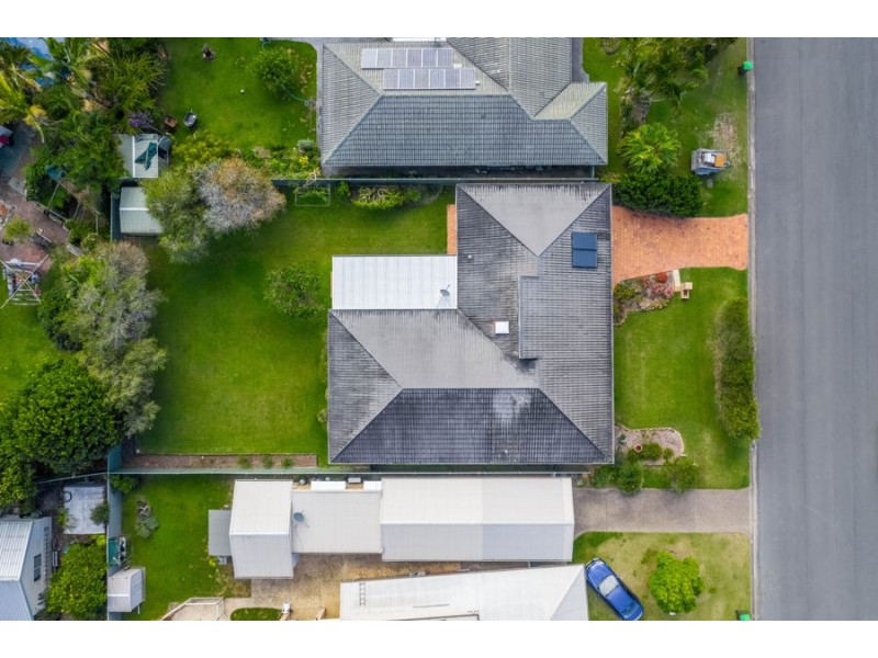 32 Victoria Ave, Pottsville NSW 2489
