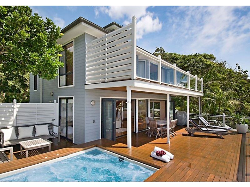2a Palm Valley Drive, Byron Bay NSW 2481