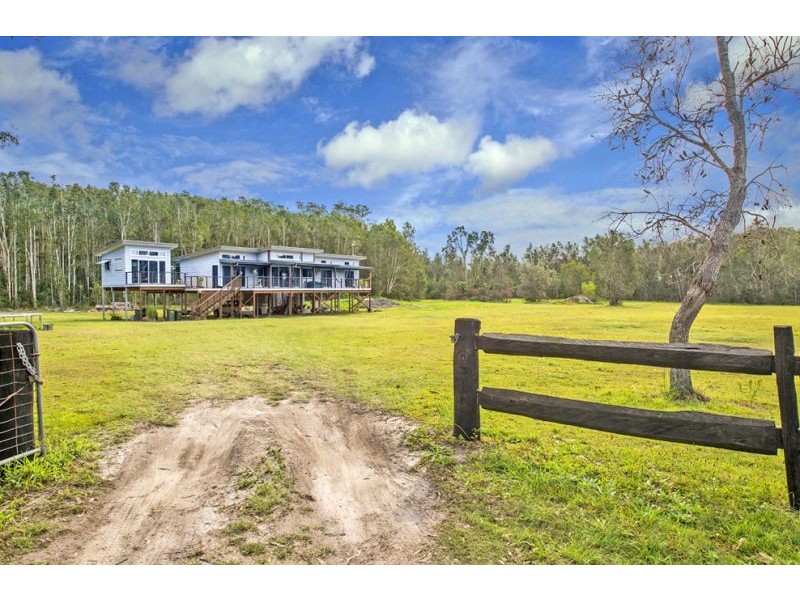 759 Loftus Road, Crescent Head NSW 2440
