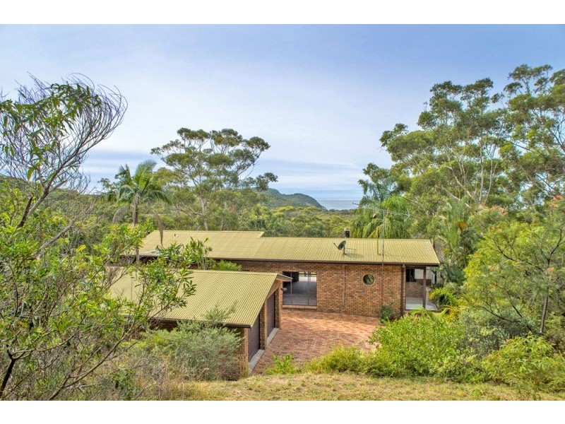 172 Point Plomer Road, Crescent Head NSW 2440