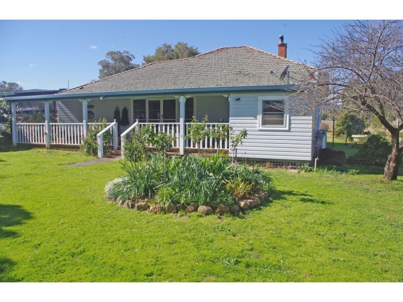 808 Oakey Creek Road, Piallaway NSW 2342